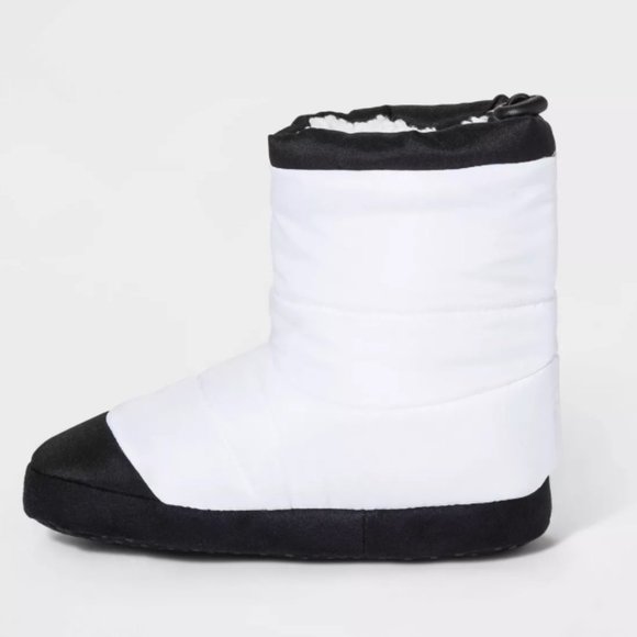 NWT Cat & Jack Boys Astronaut Puffy Slipper Boots - Picture 2 of 3